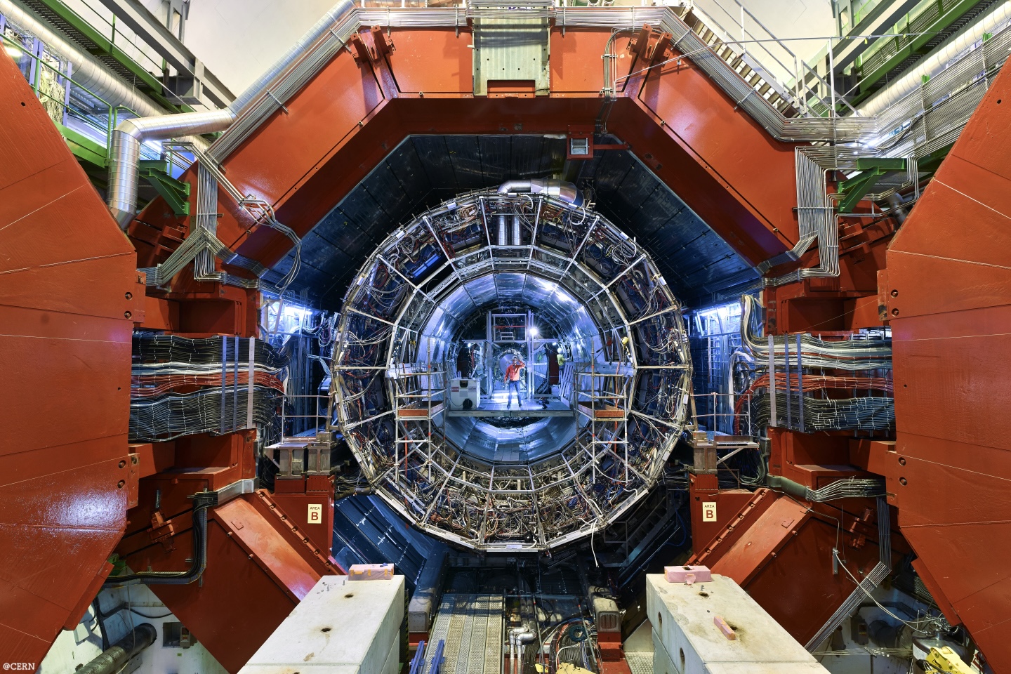 佐賀大高エネルギーグループが参加しているALICE実験の検出器
